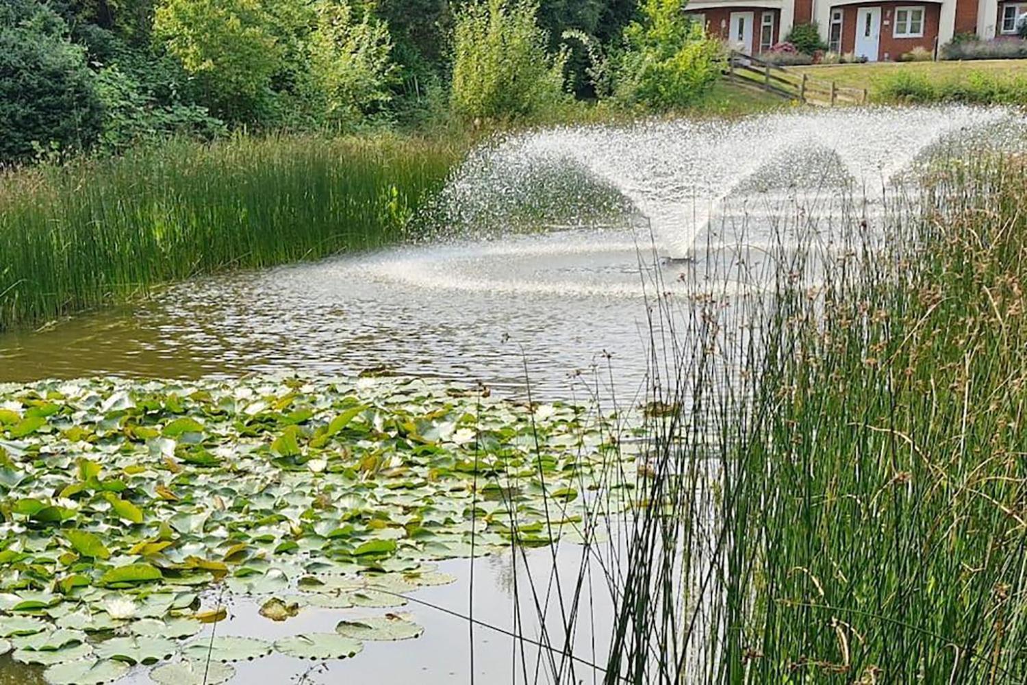 Вилла Sleeps9 Parking&Garage 17 Mins To Gatwick, 30 To London Merstham Экстерьер фото