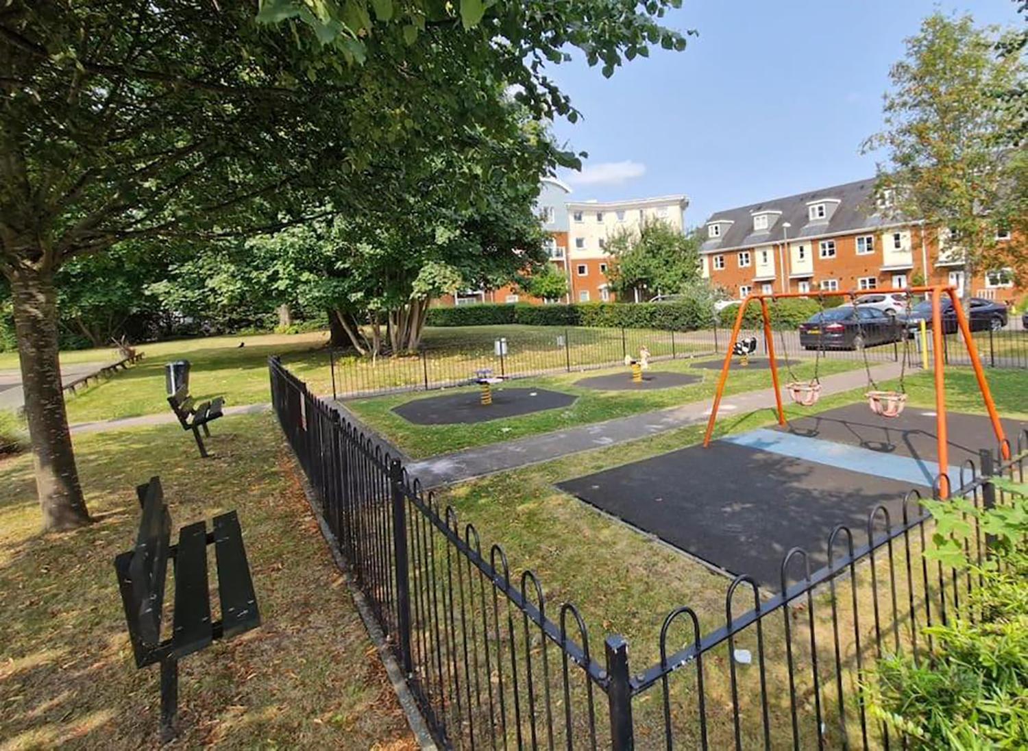 Вилла Sleeps9 Parking&Garage 17 Mins To Gatwick, 30 To London Merstham Экстерьер фото